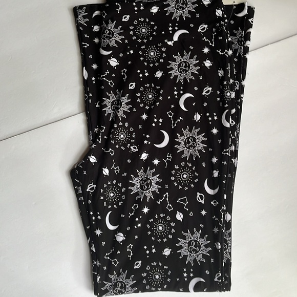 Flare Leg Knit Pants Size 21 No Boundaries NOBO Sun Moon Zodiac Star Size XXXL - Picture 13 of 13